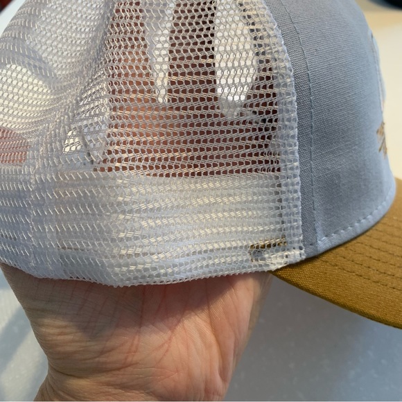🐝 THE BROADMOOR | The Golden Bee Colorado Snapback-NWT - Picture 8 of 9